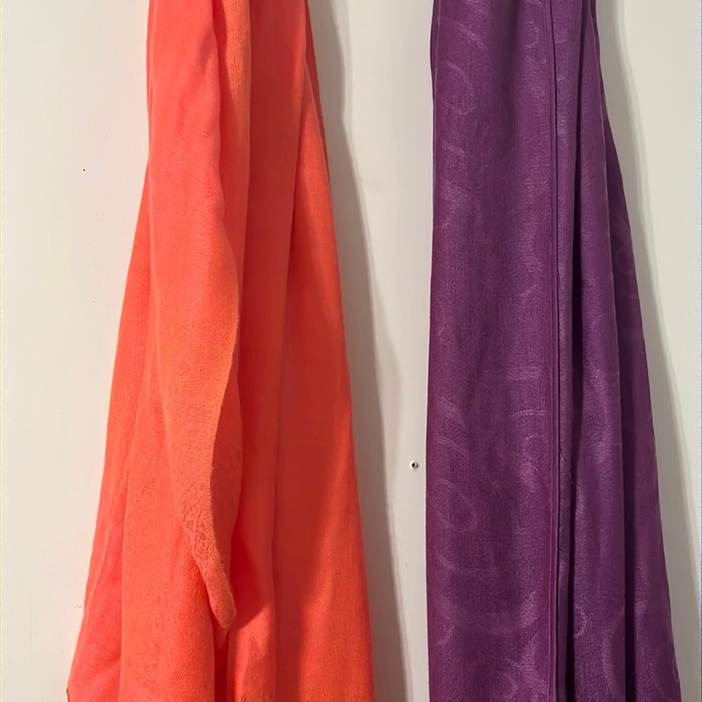 Bundle of 2  passcarves Purple and coral